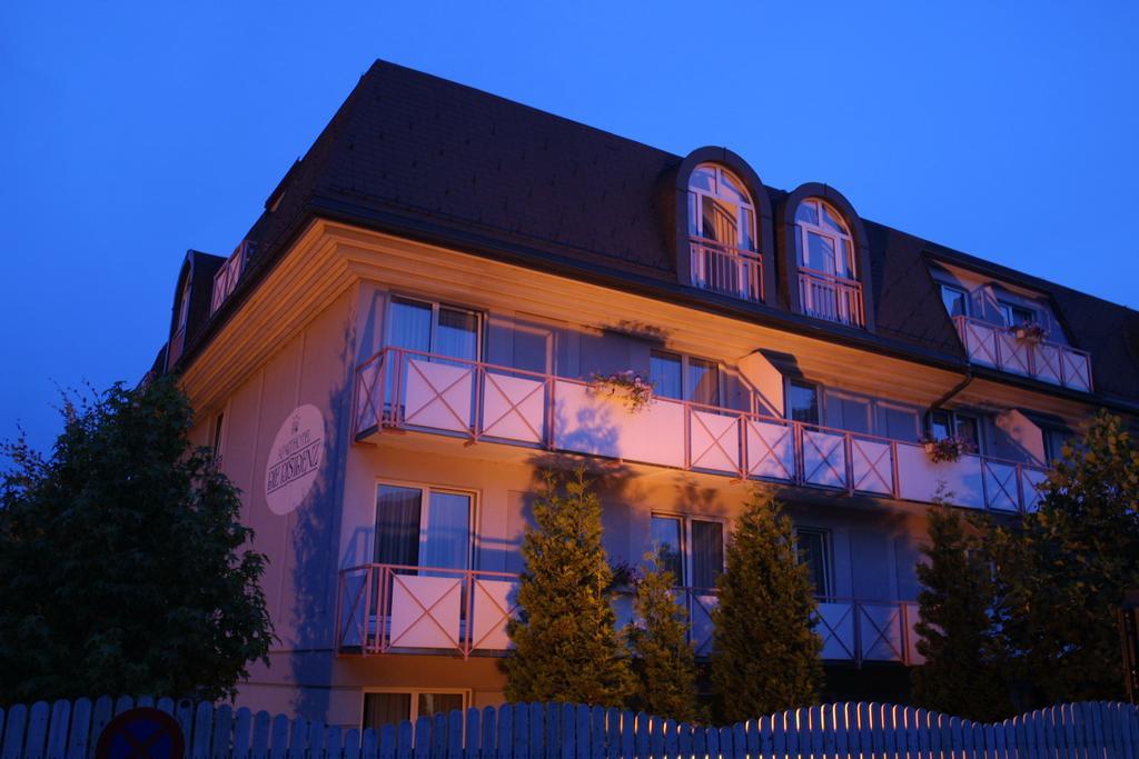 Happylivingapartments Villach Exterior photo